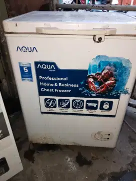 Freserbox Aqua 100liter normal beku siap pakai