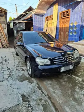 Mercedes-Benz C200 Kompressor Matic