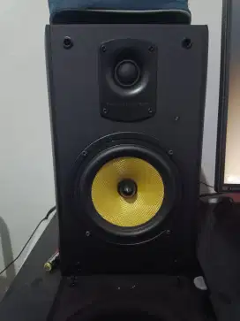 Speaker Thonet & Vander Tipe Kugel