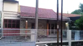 Rumah Strategis Perlu Renov di Buah Batu Turangga Bandung