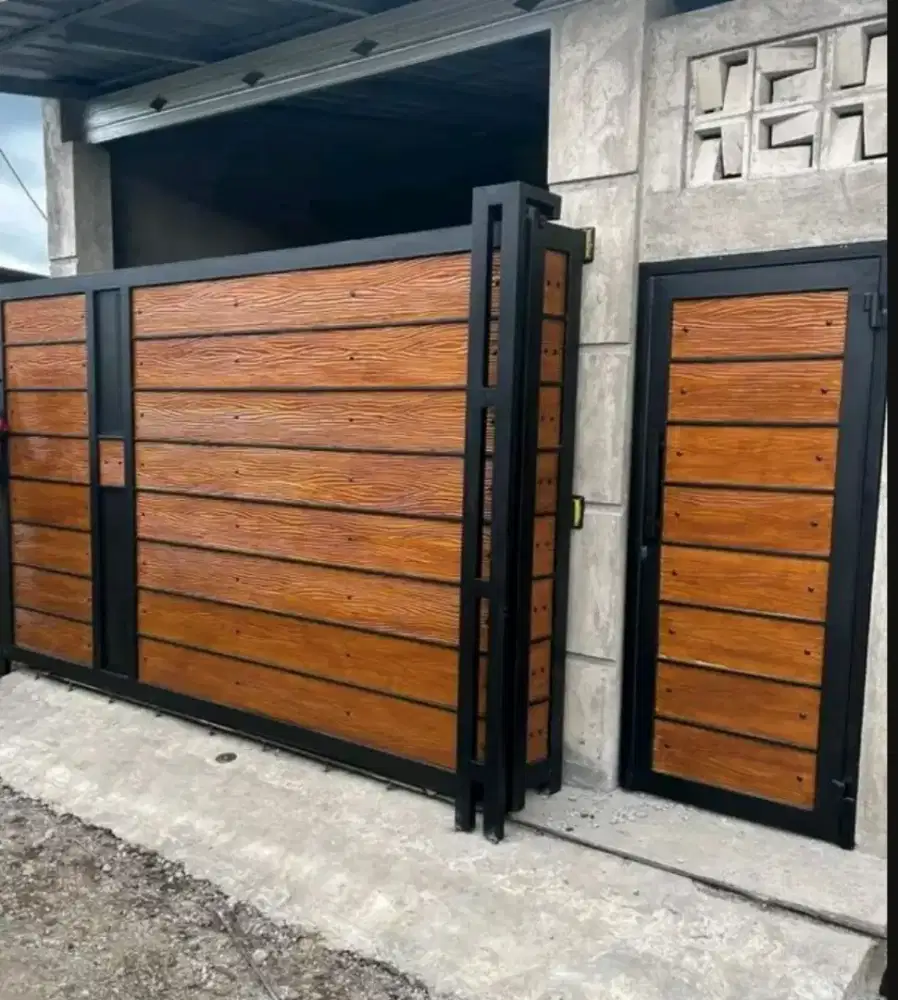 Pintu pagar listplank