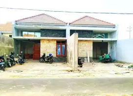 Rumah Cantik 86m² di Perumahan Cluster Solo Baru