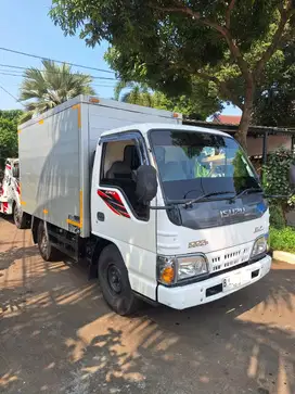 Isuzu Elf NHR 55 Engkel Box 2015 PS