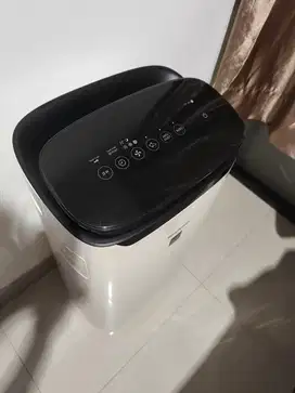Sharp  FP J60Y Air Purifier Plasmacluster / Pembersih Udara