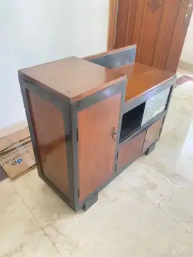 Buffet kayu vintage kecil