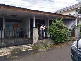 Di jual rumah luas dan murah dekat UIN