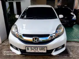MOBILIO E MATIC 2014 PUTIH