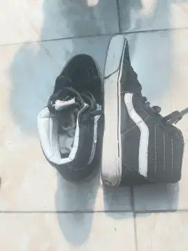 vans Sk8 made in vietnam