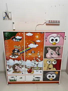 Dijual lemari anak bekas