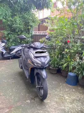 Dijual vario 125 cbs iss