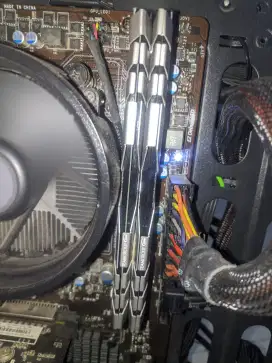 Ram 8gb(4x2) 2400mhz DDR4 Team Group Dark