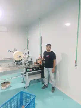 Dicari helper butuh 5 orang cepet... pengalaman bakery diutamakan