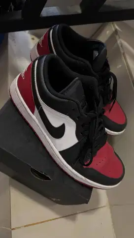 NEGO PRELOVED LIKE NEW ORI : Nike air jordan low Shoes Pria