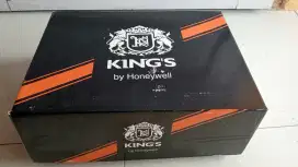 Sepatu safety Kings