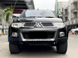 GRAB IT FAST! MITSUBISHI PAJERO SPORT 2.5 DAKAR AT 2013
