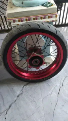 Pelk ban CRF siap pakai