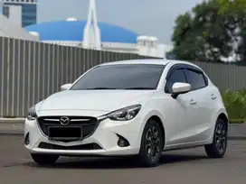 [LOW KM] MAZDA 2 1.5 R AT SKYACTIVE 2016/2017 GT 2018