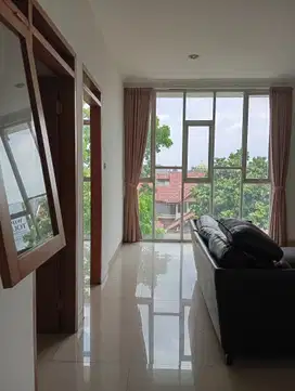 Disewakan Ruang Usaha 4 Lantai Mainroad Di Jl. Antapani