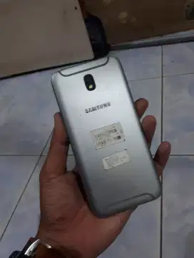 Samsung Galaxy J7 pro 3/32