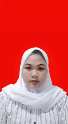 saya sedang mencari pekerjaan sebagai host live streaming dll.