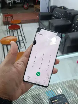 Samsung s10+ 8/128GB layar sompel