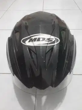 Helm bekas merk mds