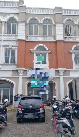 Ruko 3 lantai di Bolsena Gading Serpong