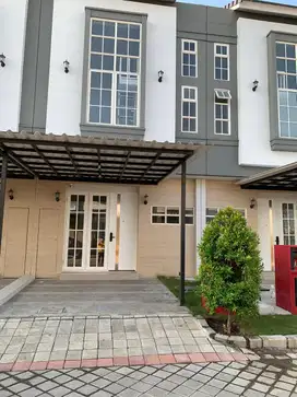 Wisata Bukit Mas Cluster Padington dekat Taman