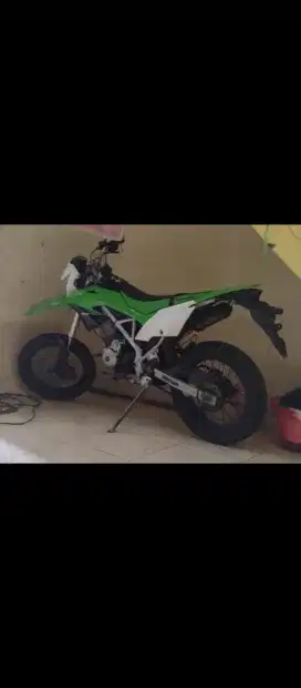 Jual KLX 150 surat lengkap selebih nya pantau ke rmh