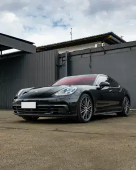 Porsche Panamera 4S 2018