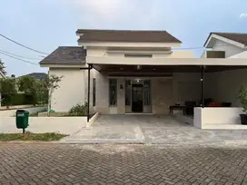 Rumah bagus lokasi premium siap huni di citra indah city