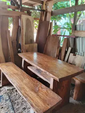 MEJA makan antik teras
