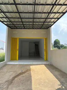 Ruko SHM pinggir jalan 8 menit ke kampus UIN Bandung