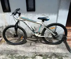 Sepeda Gunung Genio