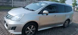 Nissan Grand livina 2012 Bensin