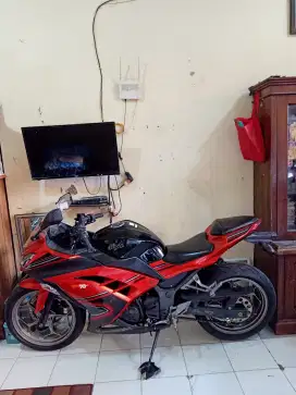 Kawasaki ninja 250 fi spesial edision
