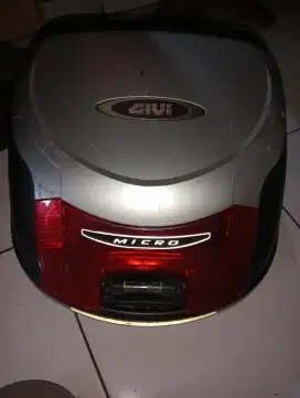 Box motor givi dan braket