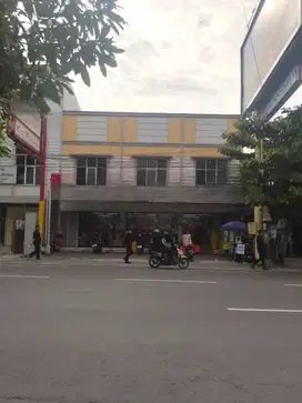 Rumah Kos Aktif dan Ruang Usaha Candisari Semarang