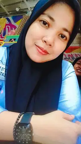 Prilence mencari kerja sampingan khusus setrika uap