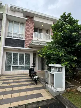 Dijual rumah full furnished rapi di Cluster Faraday Gading Serpong