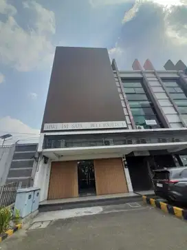 Ruko Jual kota tangerang Tangcity mall hadap jalan raya ada lift