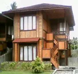 Perfect gate away Dijual wooden villa pantai Lamaru
