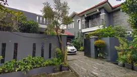 RUMAH MEWAH POTENSIAL, STRATEGIS PUSAT KOTA, NEGO KERAS