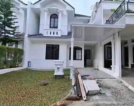 DIJUAL RUMAH 2 LANTAI SUDAH RENOV TOTAL DI CLUSTER TENGAH KOTA WISATA