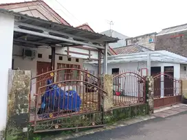 dijual rumah dengan lokasi strategis di cilandak jagakarsa jkt selata