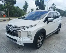 Cash Xpander Cross Premium package 2021