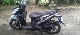 Vario 125 Techno KZR 2014 warna putih