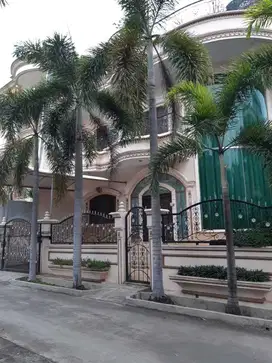 Rumah 2,5 lt di Duta Mas Hoek  lt 300 m2 lb 284 m2 ada 5 kt +km nego!