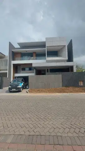 Rumah Imperial Golf - Pakuwon Indah brand new house with split level