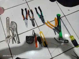 Tang kombinasi alat listrik alat kerja